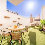Downtown Luxury - *